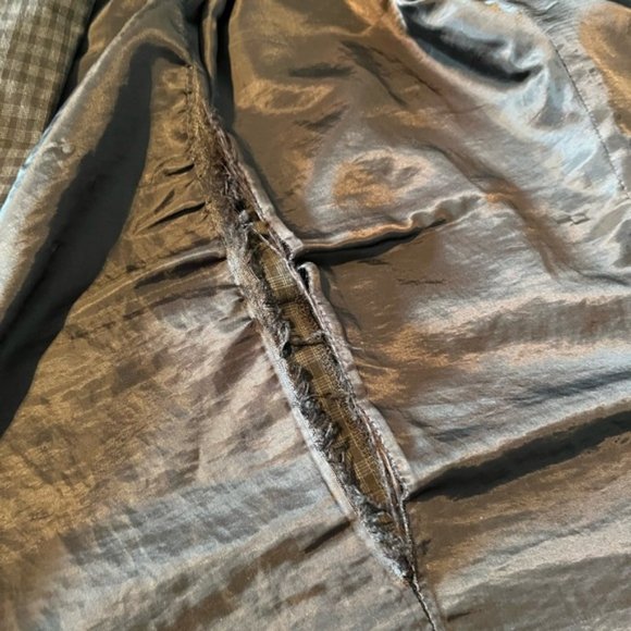 Calvin Klein 42R Gray Check Two Vent Two Button Suit - Picture 6 of 7